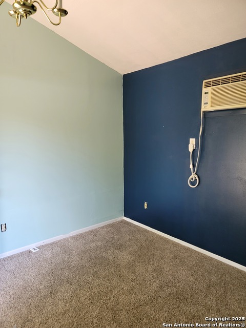 Image 33 of 38 For 5711 Prentiss