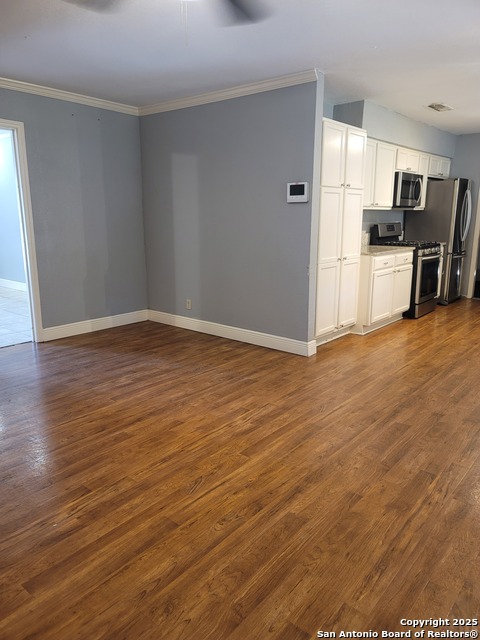 Image 6 of 38 For 5711 Prentiss