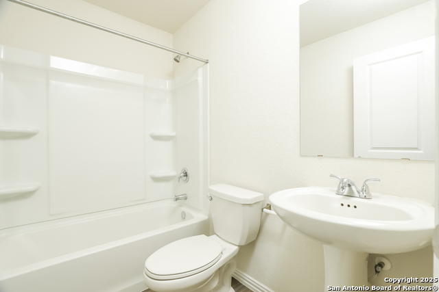 Image 15 of 21 For 239 Ferris