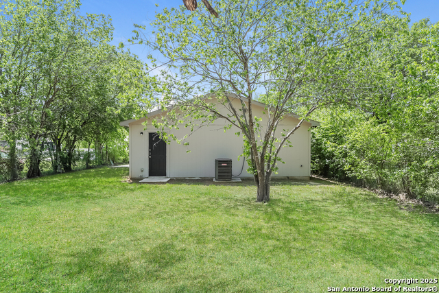 Image 21 of 21 For 239 Ferris