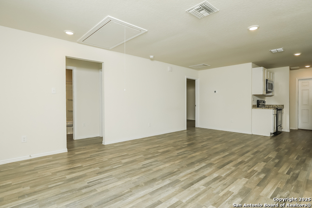 Image 4 of 21 For 239 Ferris