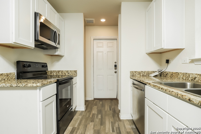 Image 6 of 21 For 239 Ferris