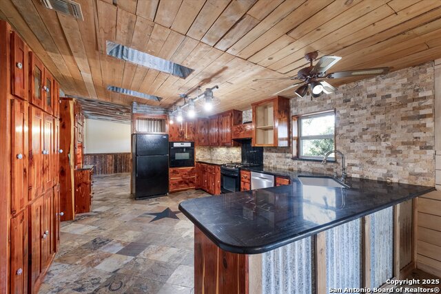 Image 13 of 30 For 550 Caliche  