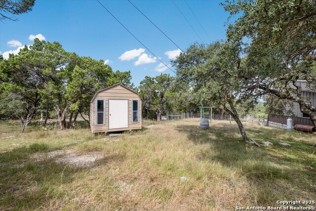 Image 29 of 30 For 550 Caliche  