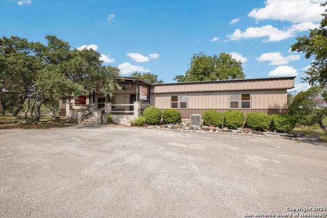 Image 3 of 30 For 550 Caliche  