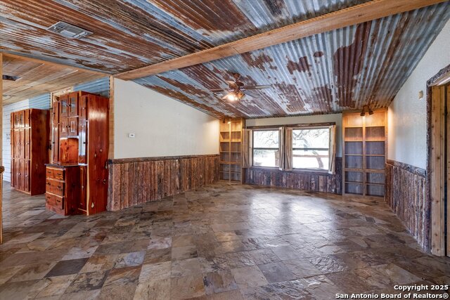 Image 6 of 30 For 550 Caliche  