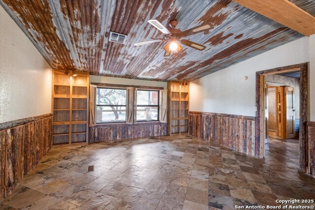 Image 8 of 30 For 550 Caliche  