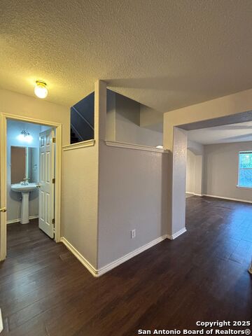 Image 8 of 15 For 1006 Avocet