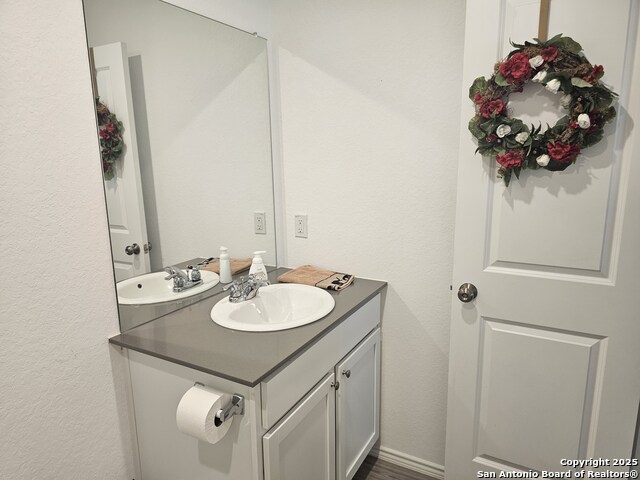 Image 13 of 40 For 4520 Azure  