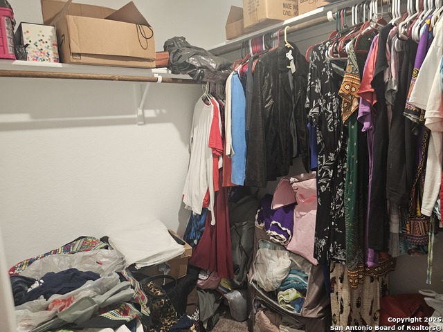 Image 21 of 40 For 4520 Azure  