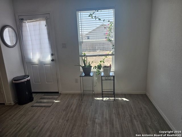 Image 22 of 40 For 4520 Azure  