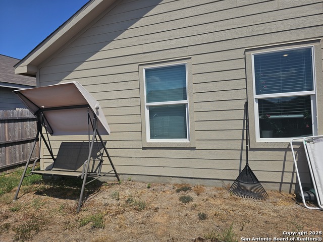 Image 26 of 40 For 4520 Azure  