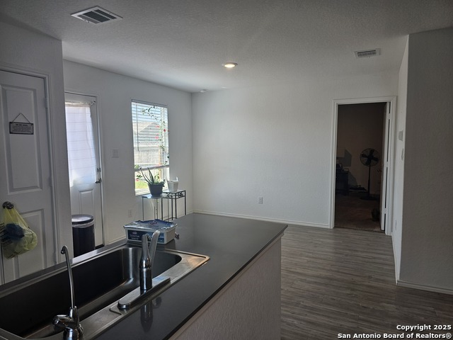 Image 7 of 40 For 4520 Azure  