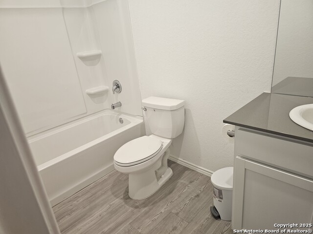 Image 9 of 40 For 4520 Azure  