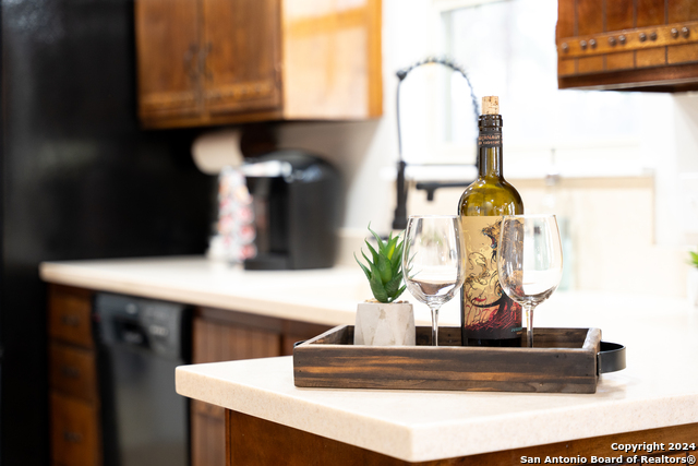 Image 27 of 76 For 8507 Rockmoor