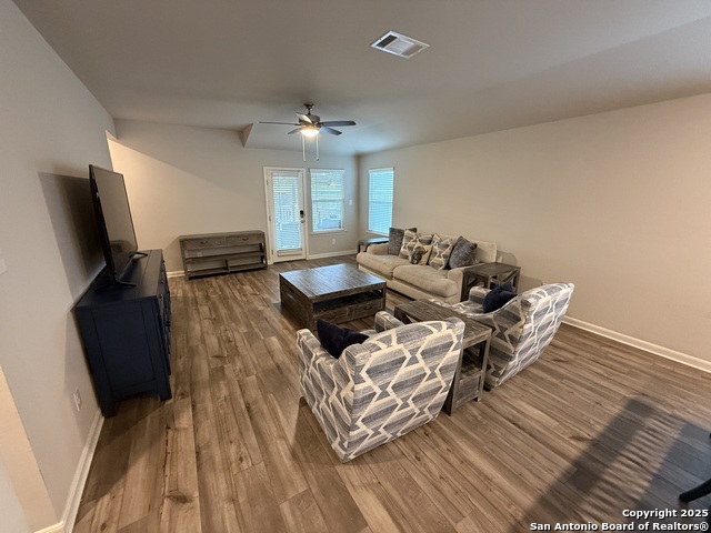 Listing photo id 2 for 29319 Frontier Way