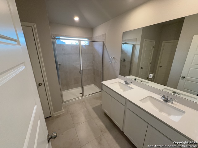 Listing photo id 5 for 29319 Frontier Way