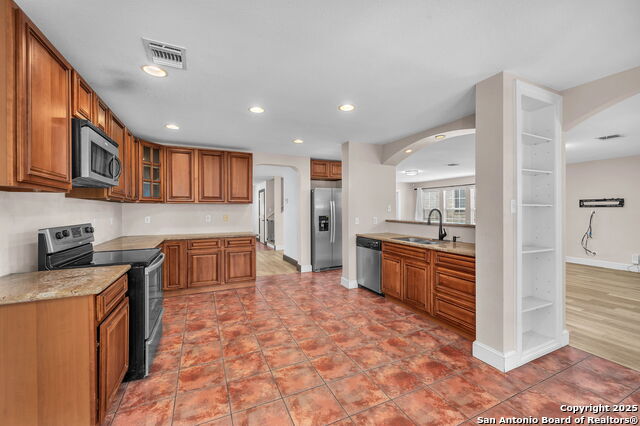 Image 17 of 38 For 12707 Gold Spaniard