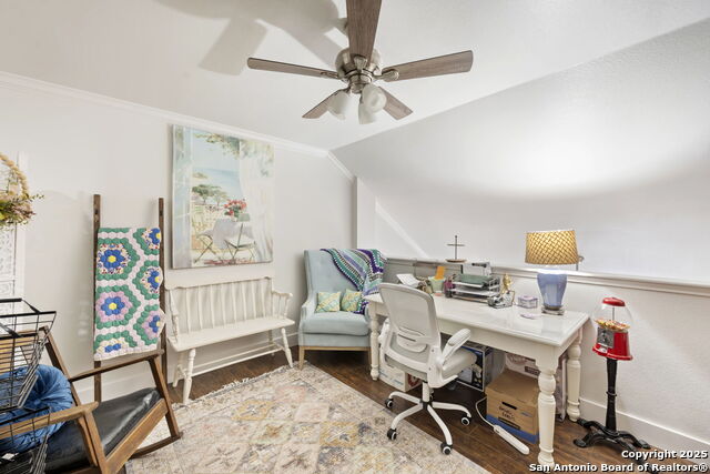 Image 19 of 23 For 21707 Cahill Oaks