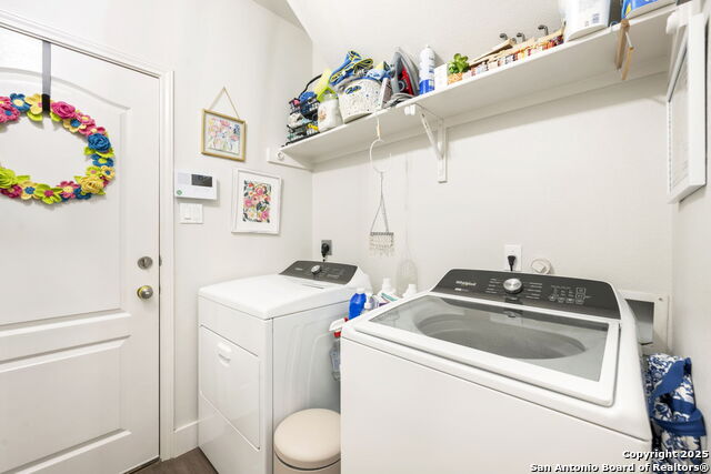 Image 20 of 23 For 21707 Cahill Oaks