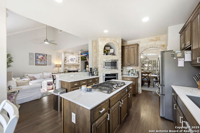 Image 7 of 23 For 21707 Cahill Oaks