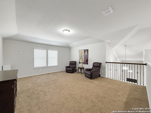 Listing photo id 14 for 13911 Persimmon Cv