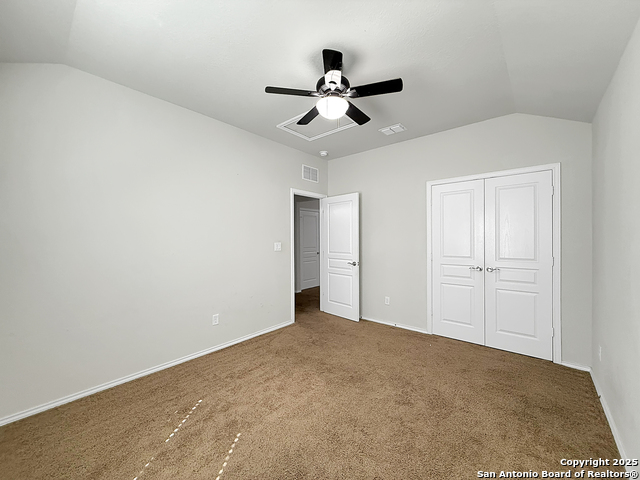 Listing photo id 16 for 13911 Persimmon Cv