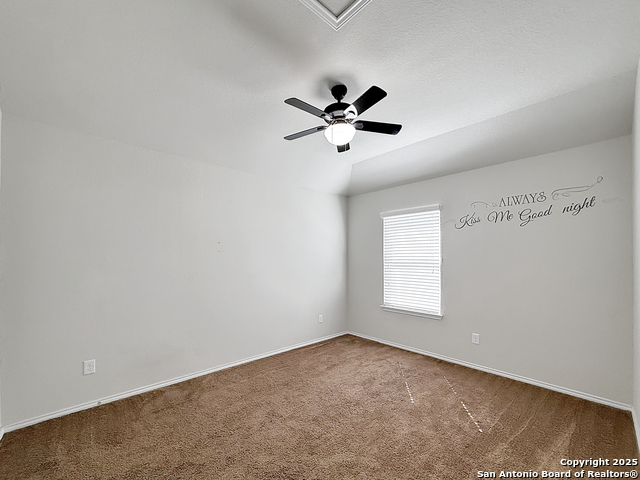 Listing photo id 17 for 13911 Persimmon Cv