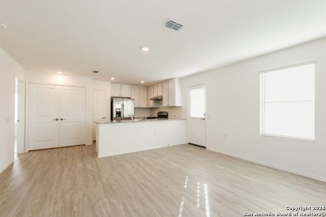 Image 5 of 15 For 4442 Emma Way
