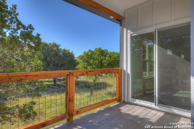 Image 19 of 24 For 2549 Grandview