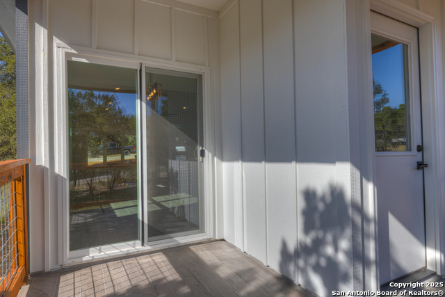 Image 20 of 24 For 2549 Grandview