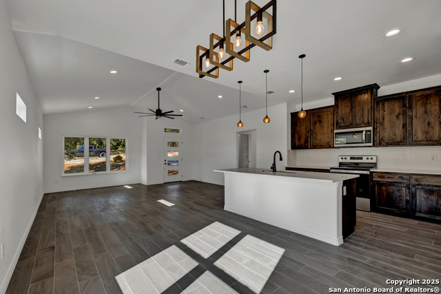 Image 7 of 24 For 2549 Grandview