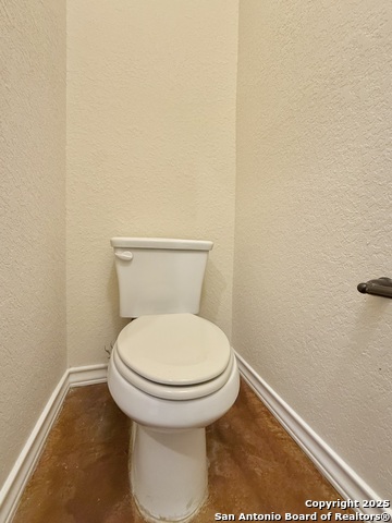 Image 15 of 17 For 6409 Aspen Hill