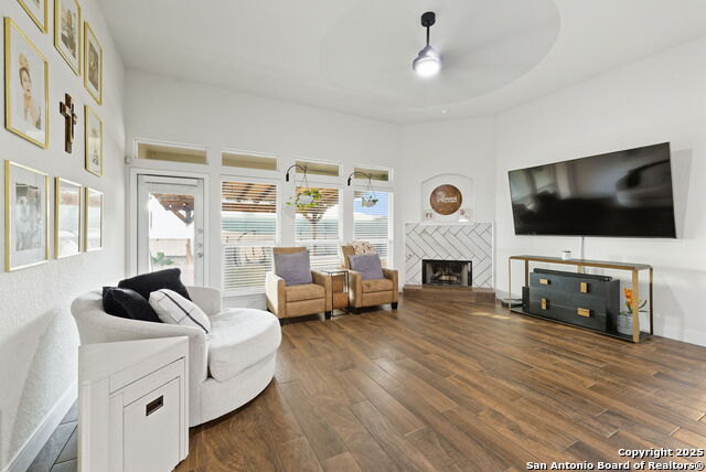 Image 12 of 25 For 6311 Tulia Way