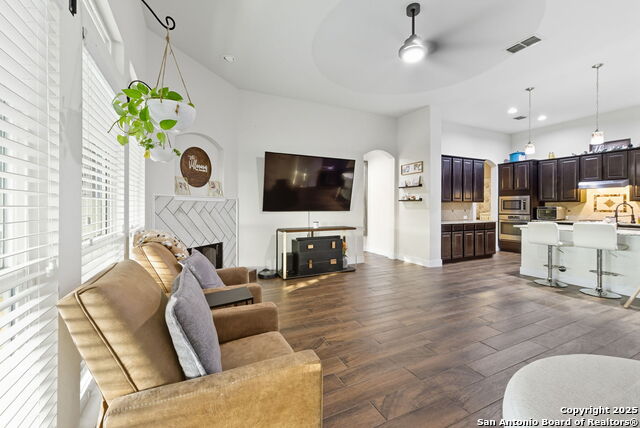 Image 14 of 25 For 6311 Tulia Way