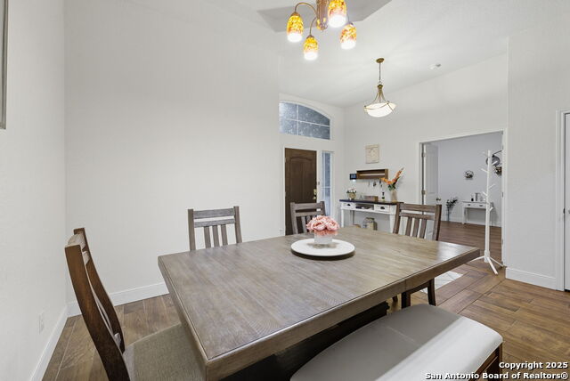 Image 4 of 25 For 6311 Tulia Way