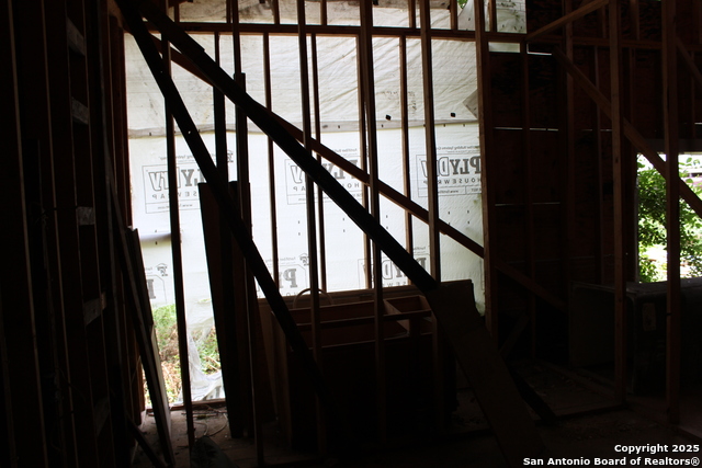 Image 19 of 34 For 365 San Gabriel Ave N