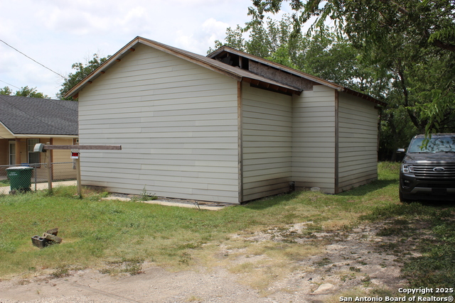 Image 2 of 34 For 365 San Gabriel Ave N