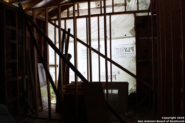 Image 24 of 34 For 365 San Gabriel Ave N