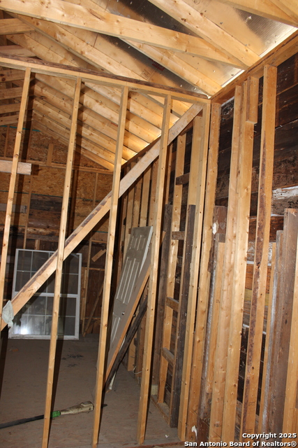 Image 27 of 34 For 365 San Gabriel Ave N