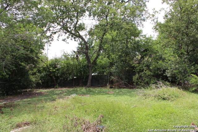 Image 5 of 34 For 365 San Gabriel Ave N