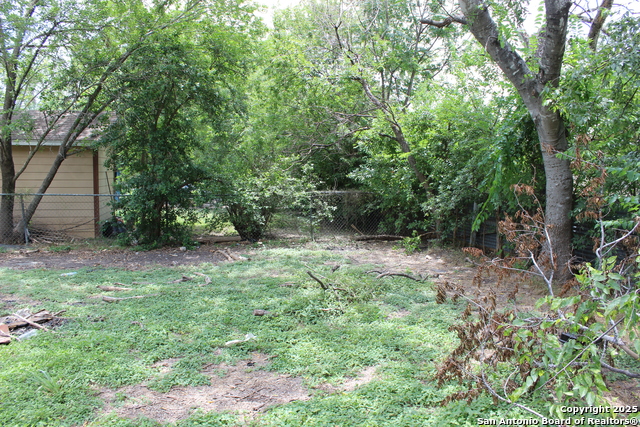 Image 7 of 34 For 365 San Gabriel Ave N