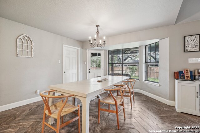 Listing photo id 11 for 340 Sollock  