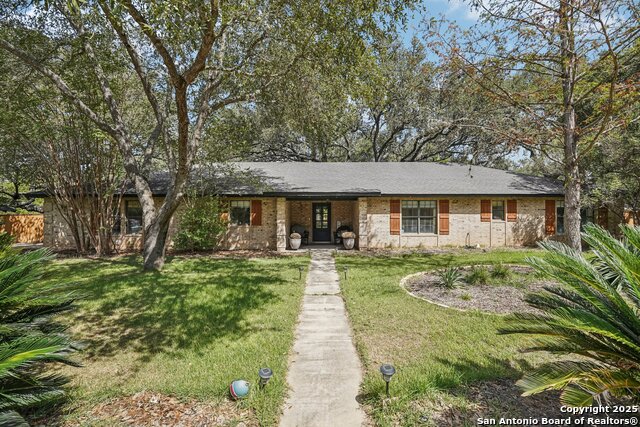 Listing photo id 1 for 340 Sollock  
