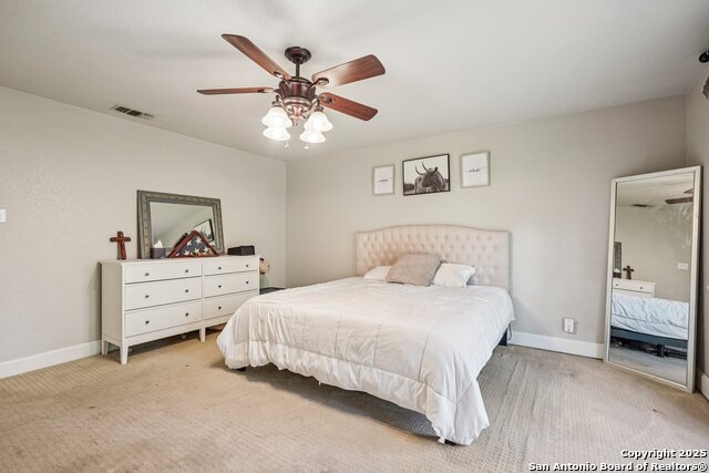 Listing photo id 30 for 340 Sollock  