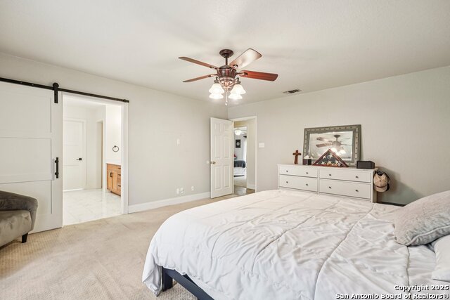 Listing photo id 32 for 340 Sollock  
