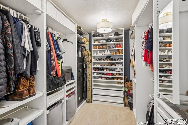 Listing photo id 38 for 340 Sollock  