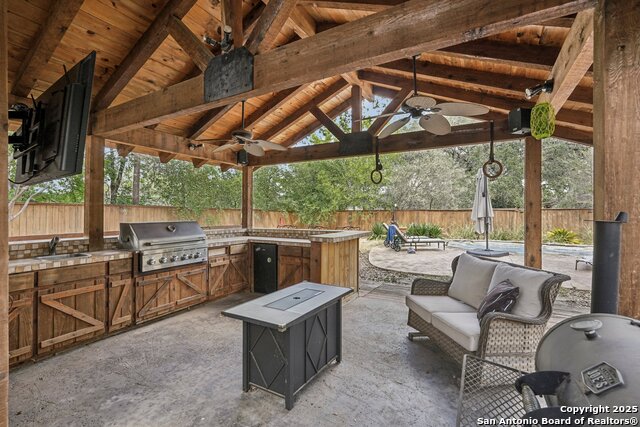 Listing photo id 46 for 340 Sollock  