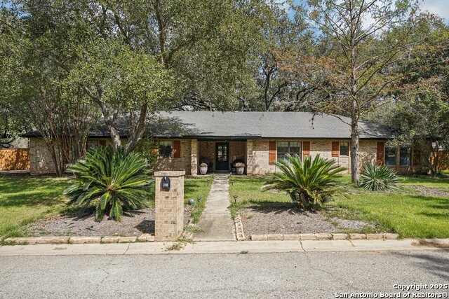 Listing photo id 3 for 340 Sollock  