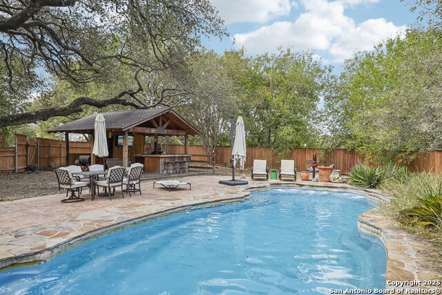 Listing photo id 55 for 340 Sollock  